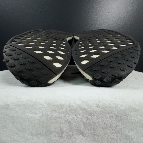 Adidas NMD_R1 STLT PK ‘Solar Pink’ | Men’s 11 - Picture 11 of 14